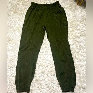 • PINK Victoria’s Secret Green Jogger Pants New Without Tags